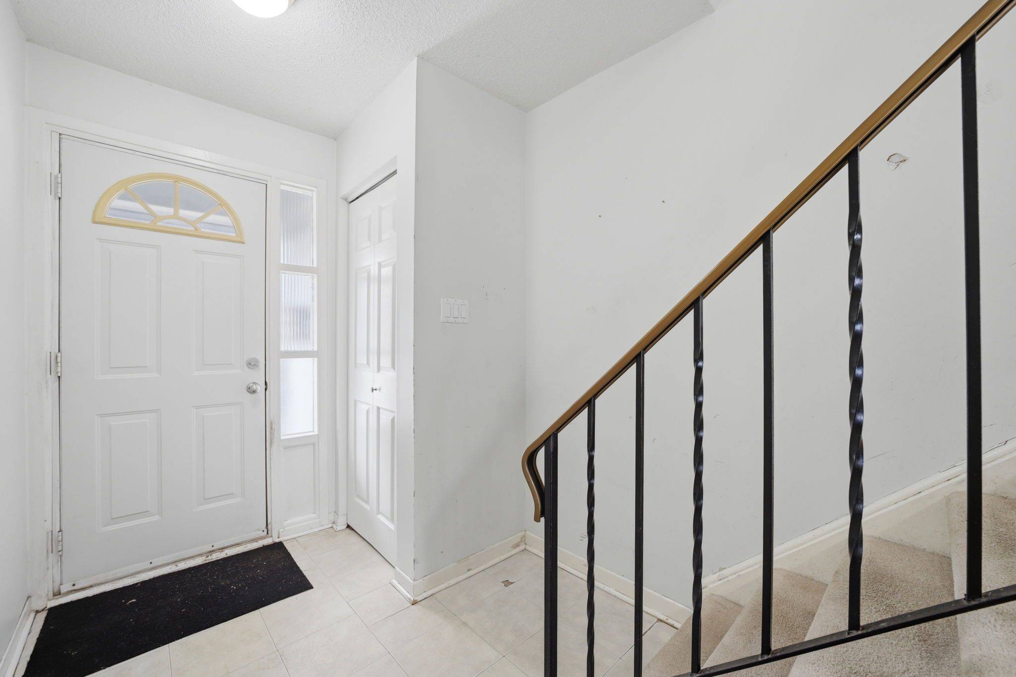 2440 Bromsgrove RD #71, Mississauga, ON L5J 4J7