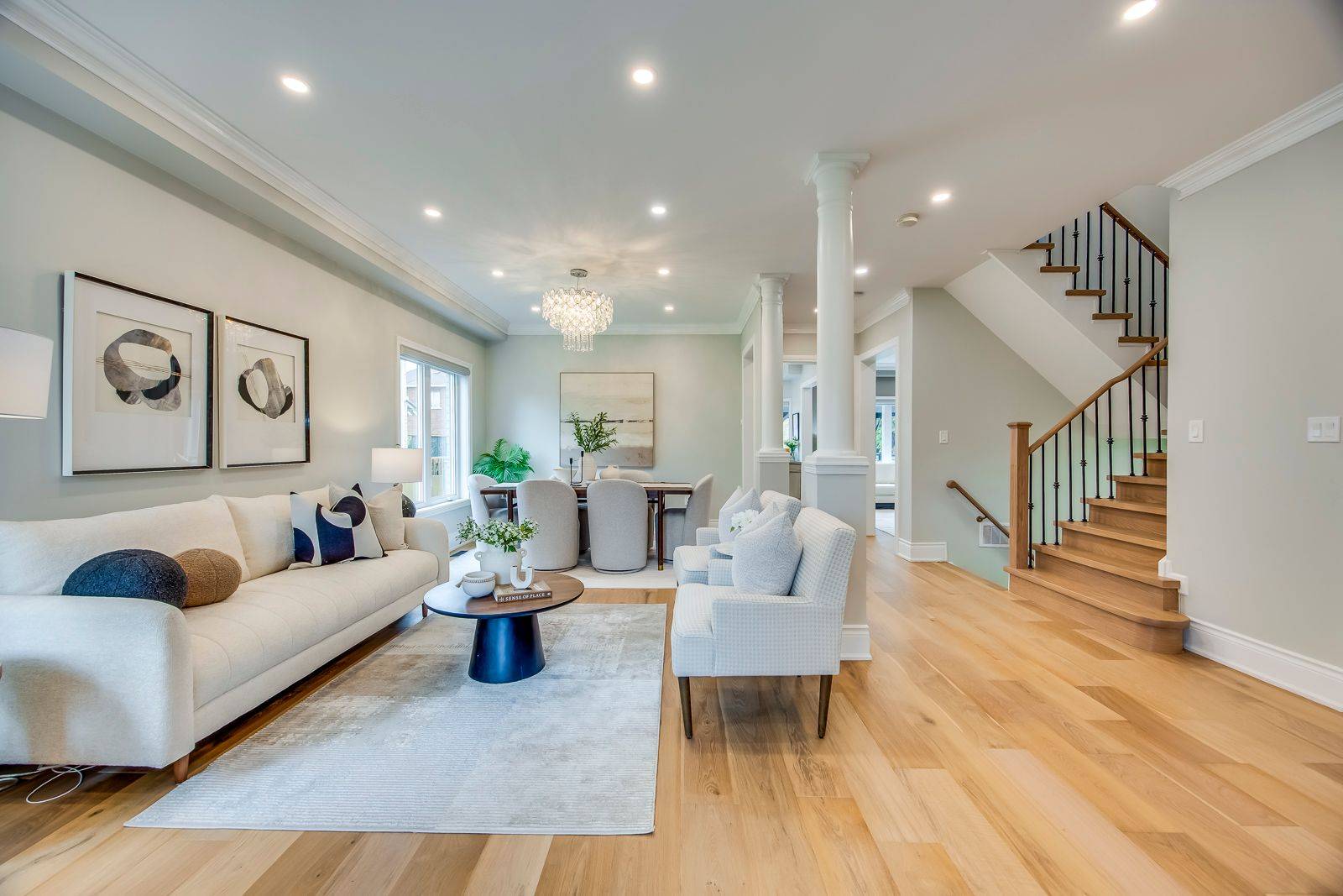 2458 NICHOLS DR, Oakville, ON L6H 6Y5