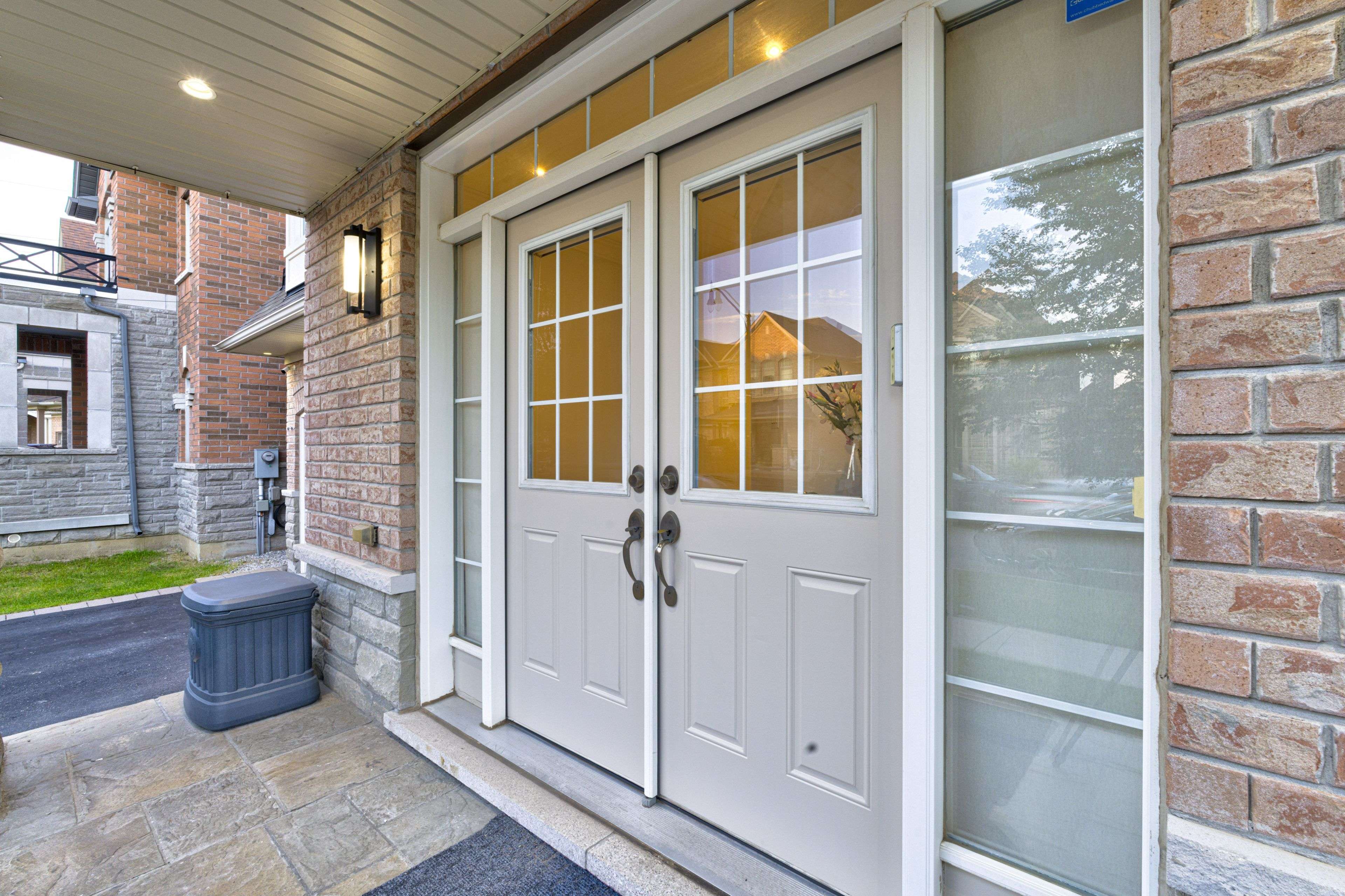 46 Sliprock CRES, Brampton, ON L6Y 0W8