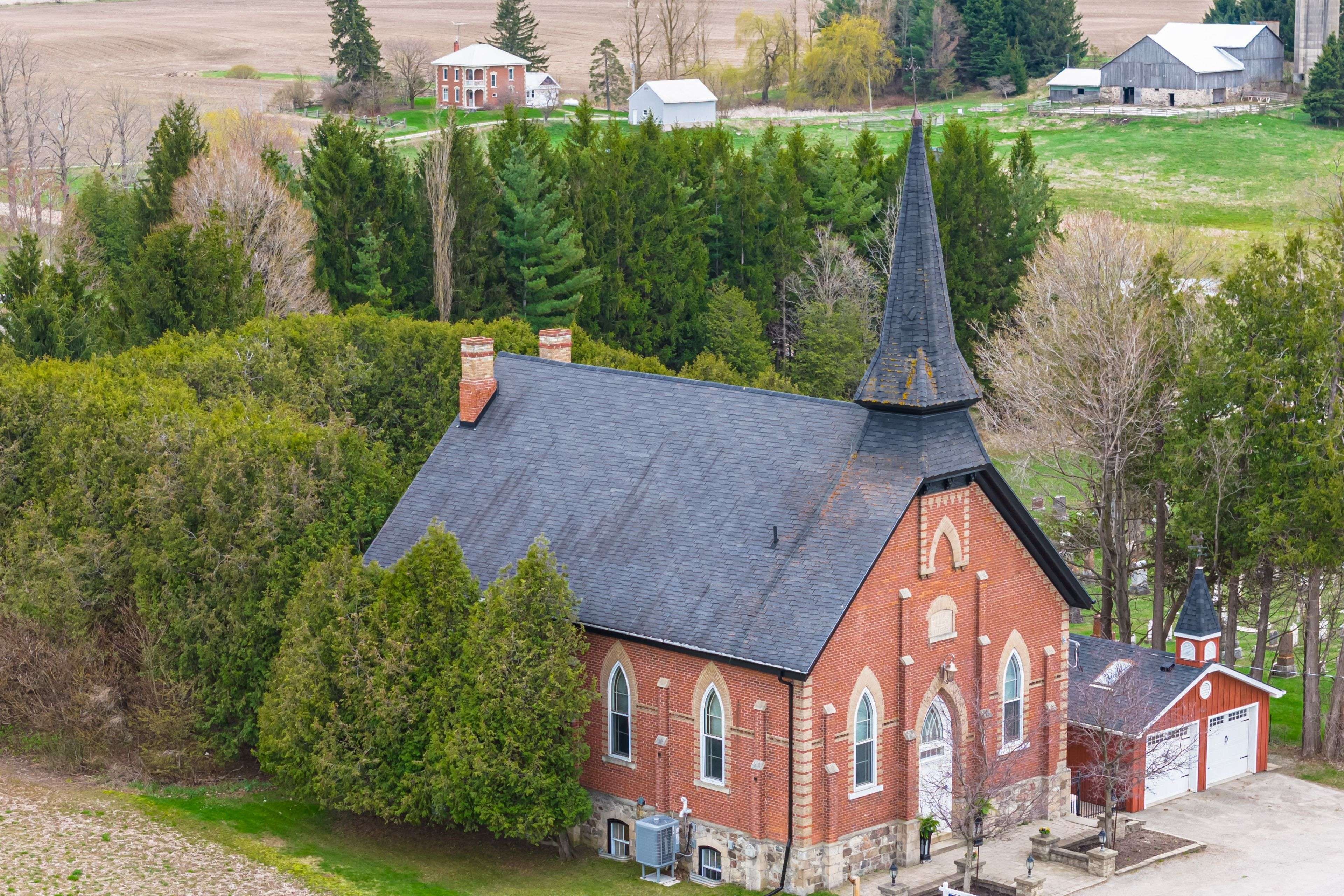 62280 County Road 3 RD, East Garafraxa, ON L9W 7H9