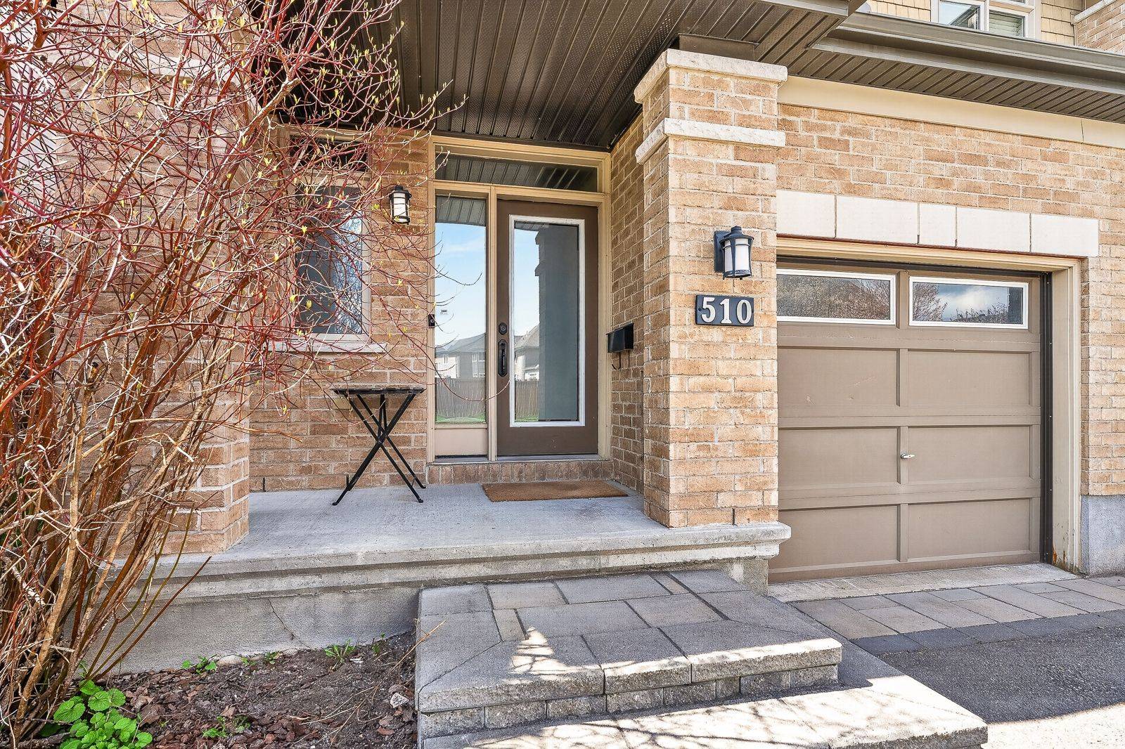 510 Grand Tully WAY, Blossom Park - Airport And Area, ON K1V 2M9