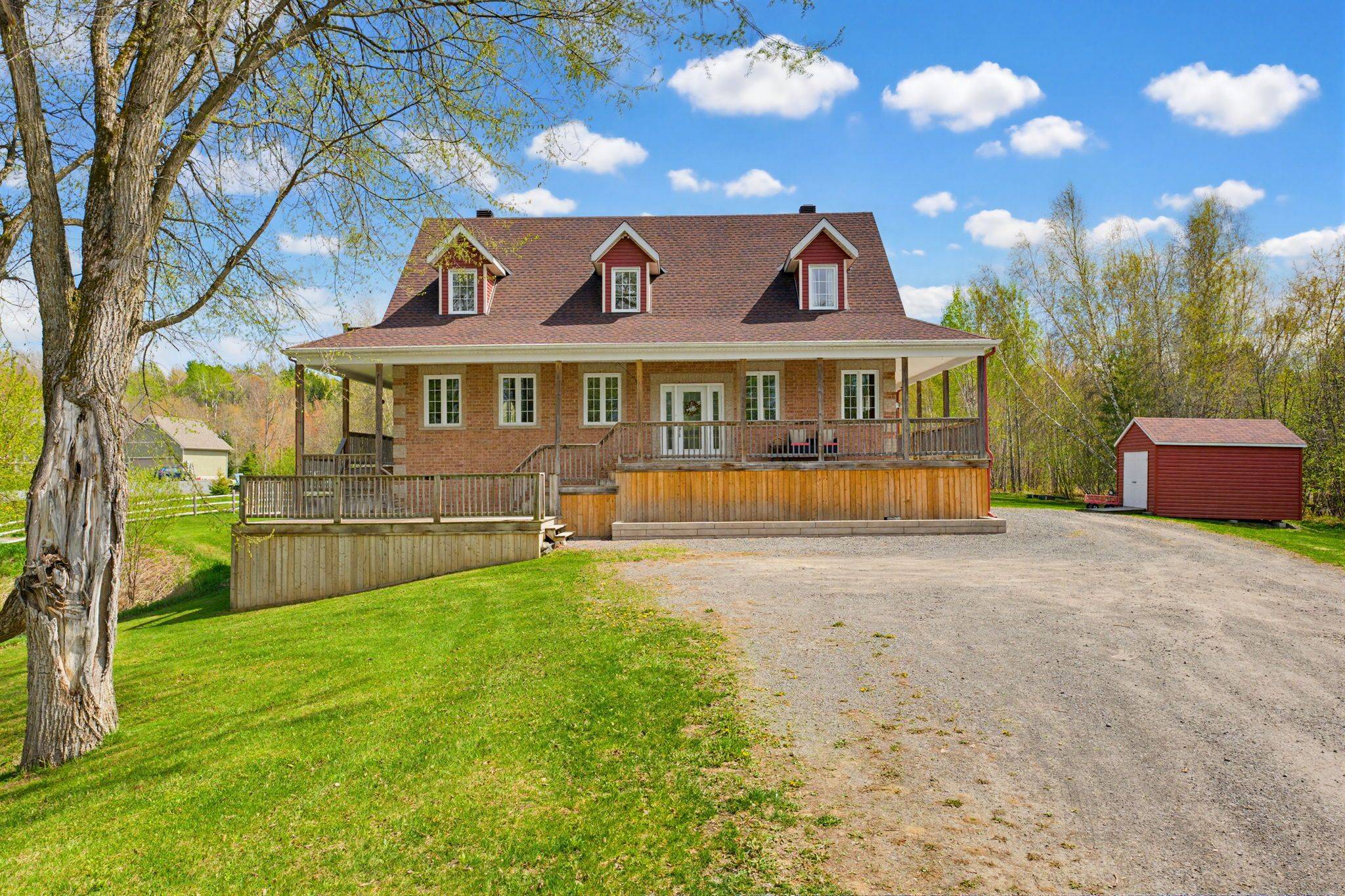 748 St Felix RD, Clarence-rockland, ON K0A 2A0