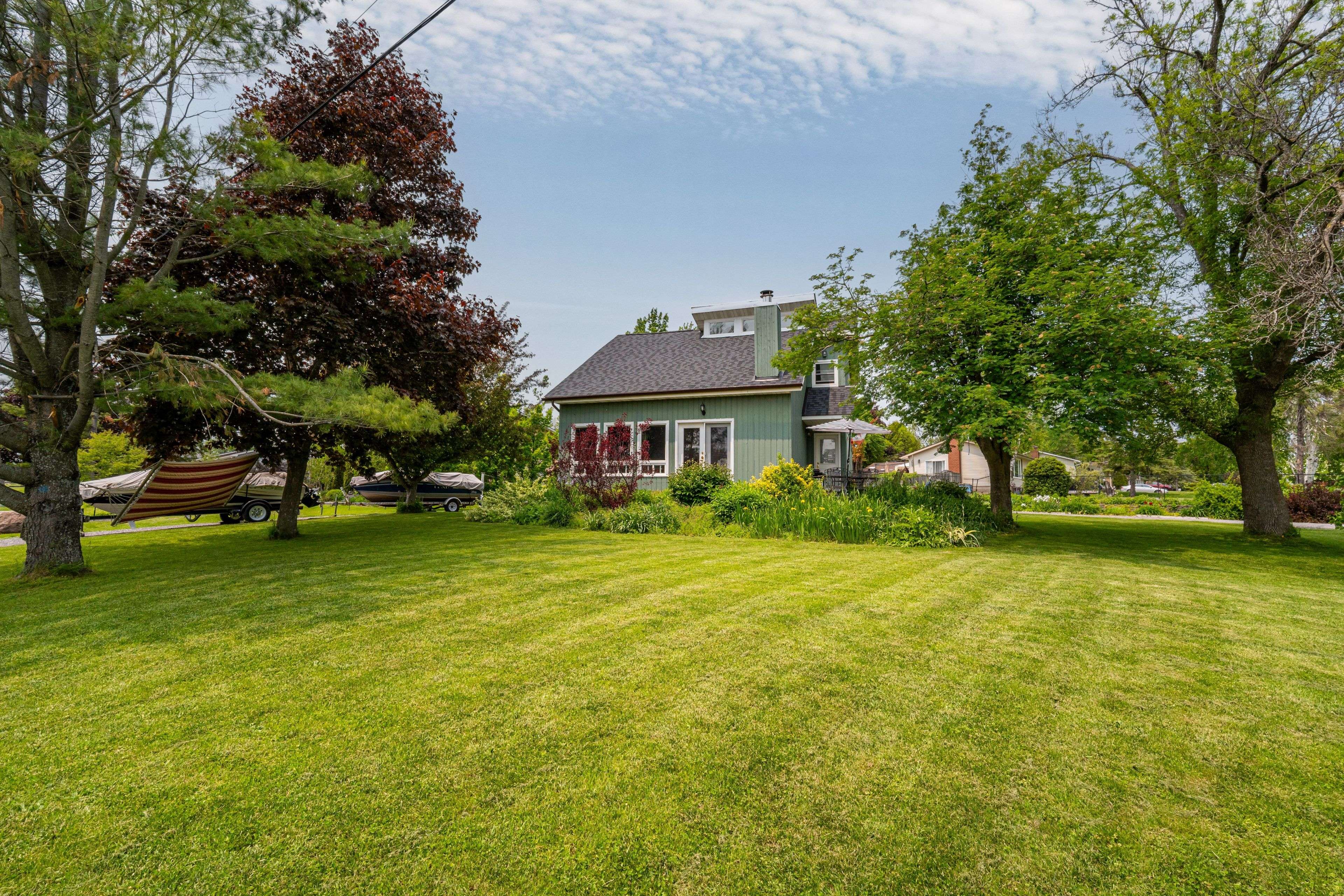 610 Brick RD, Selwyn, ON K0L 1T0