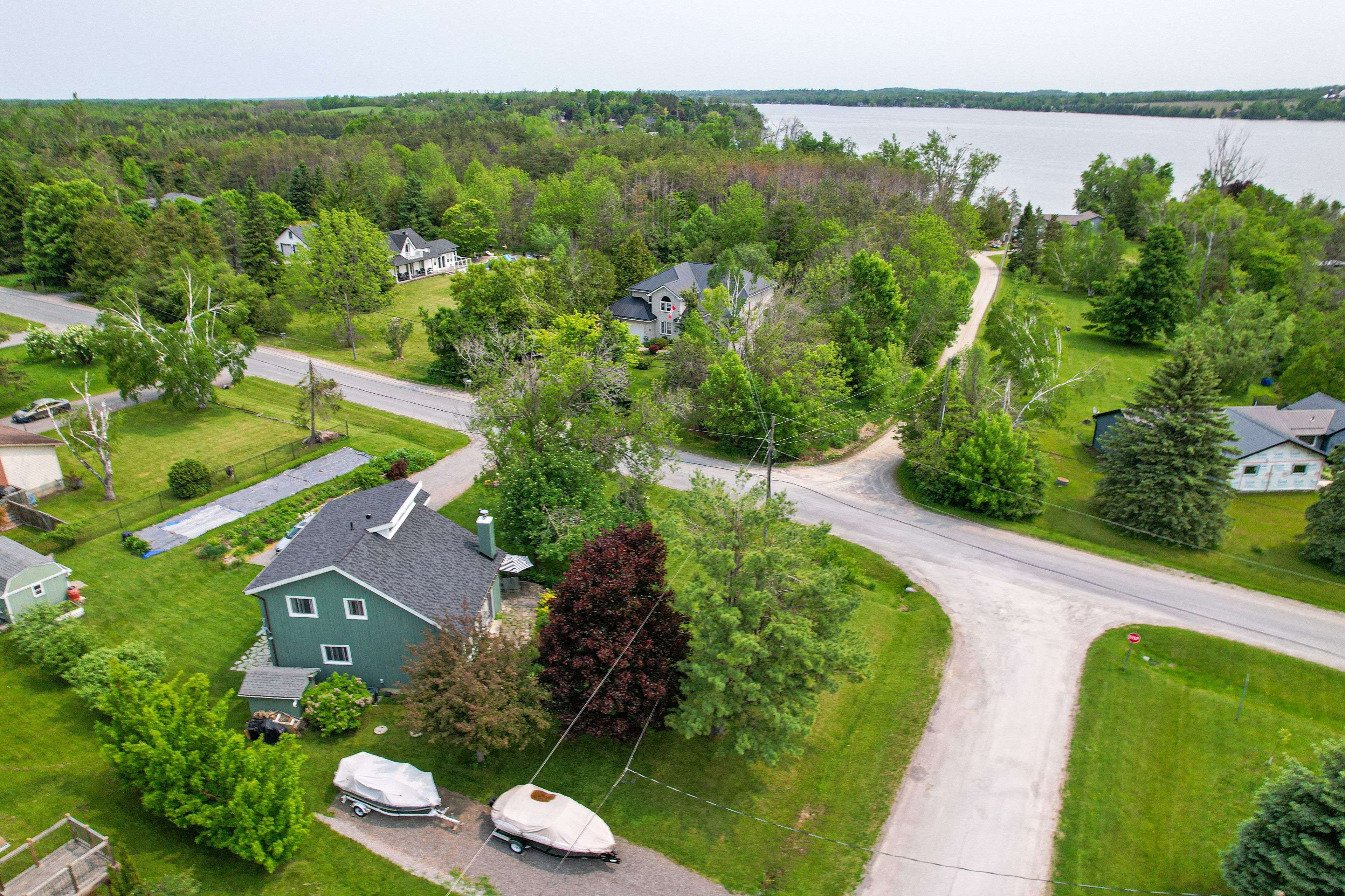 610 Brick RD, Selwyn, ON K0L 1T0