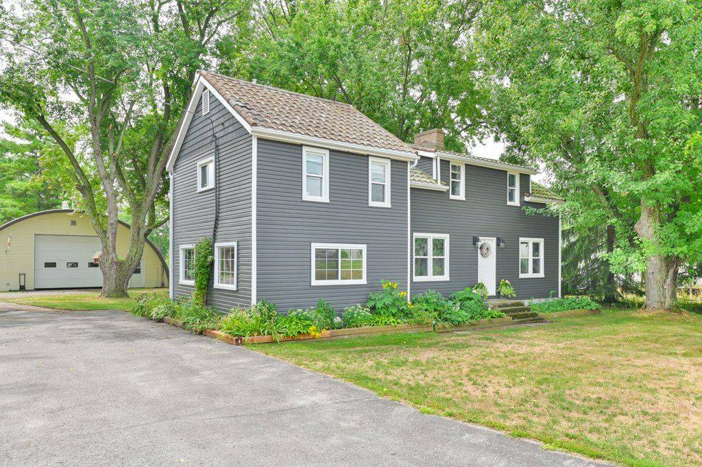 425 Rosebush RD, Quinte West, ON K0K 2C0