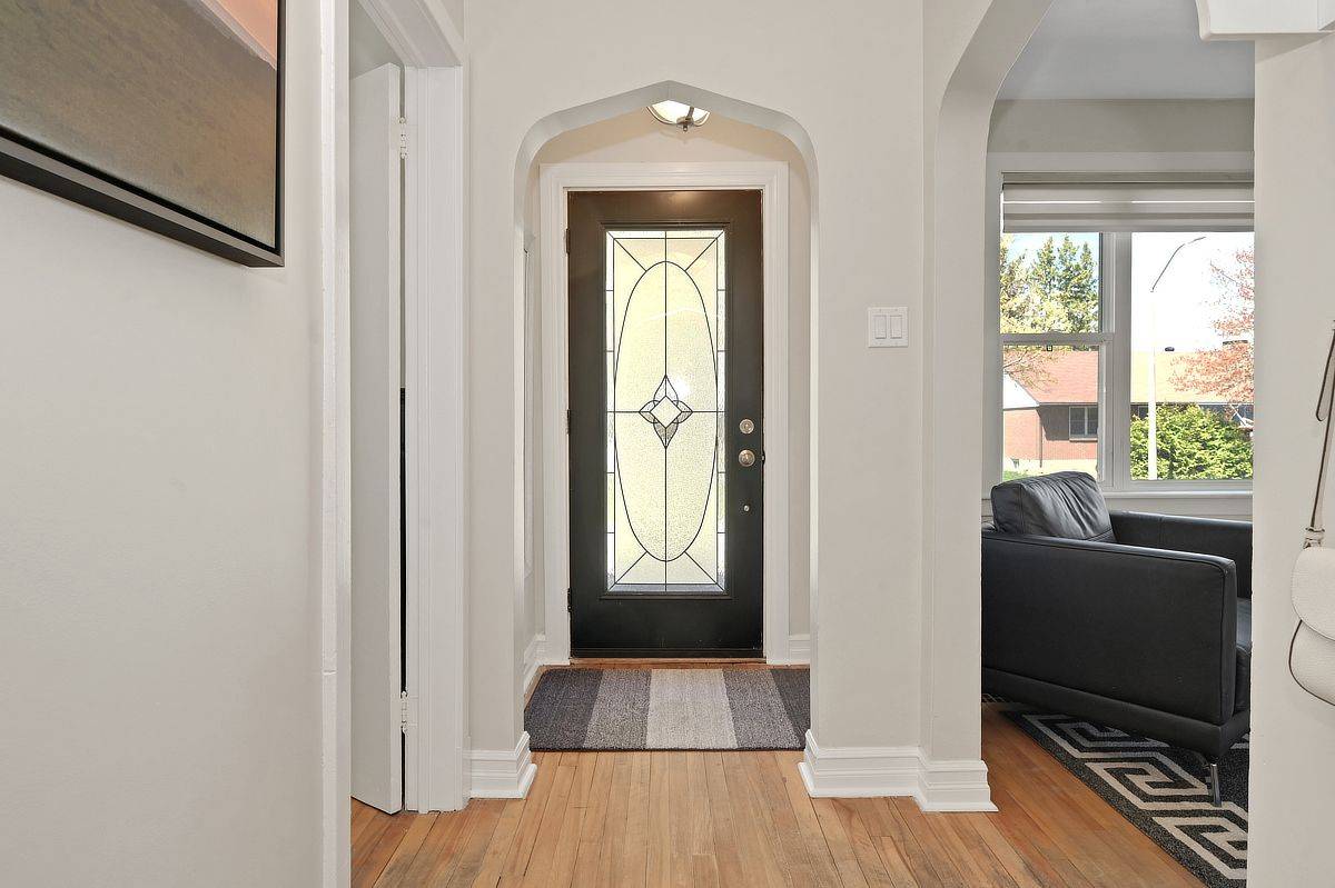1072 Richard AVE, Billings Bridge - Riverside Park And Area, ON K1H 8C4