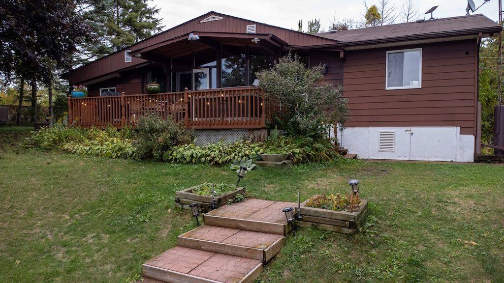 275 Muskie Mile LN, Trent Hills, ON K0L 1Z0