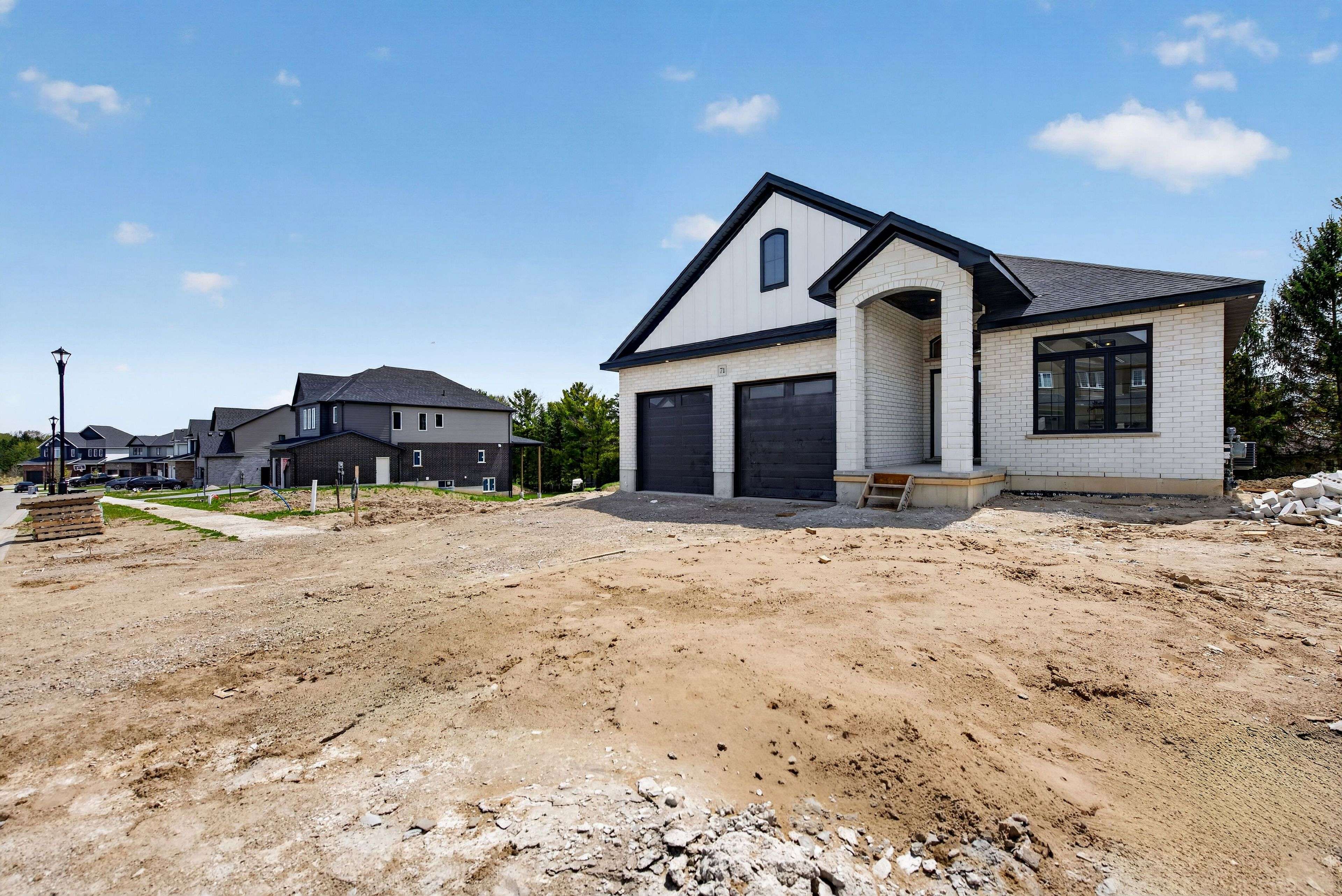 71 Basil CRES, Middlesex Centre, ON N0M 2A0