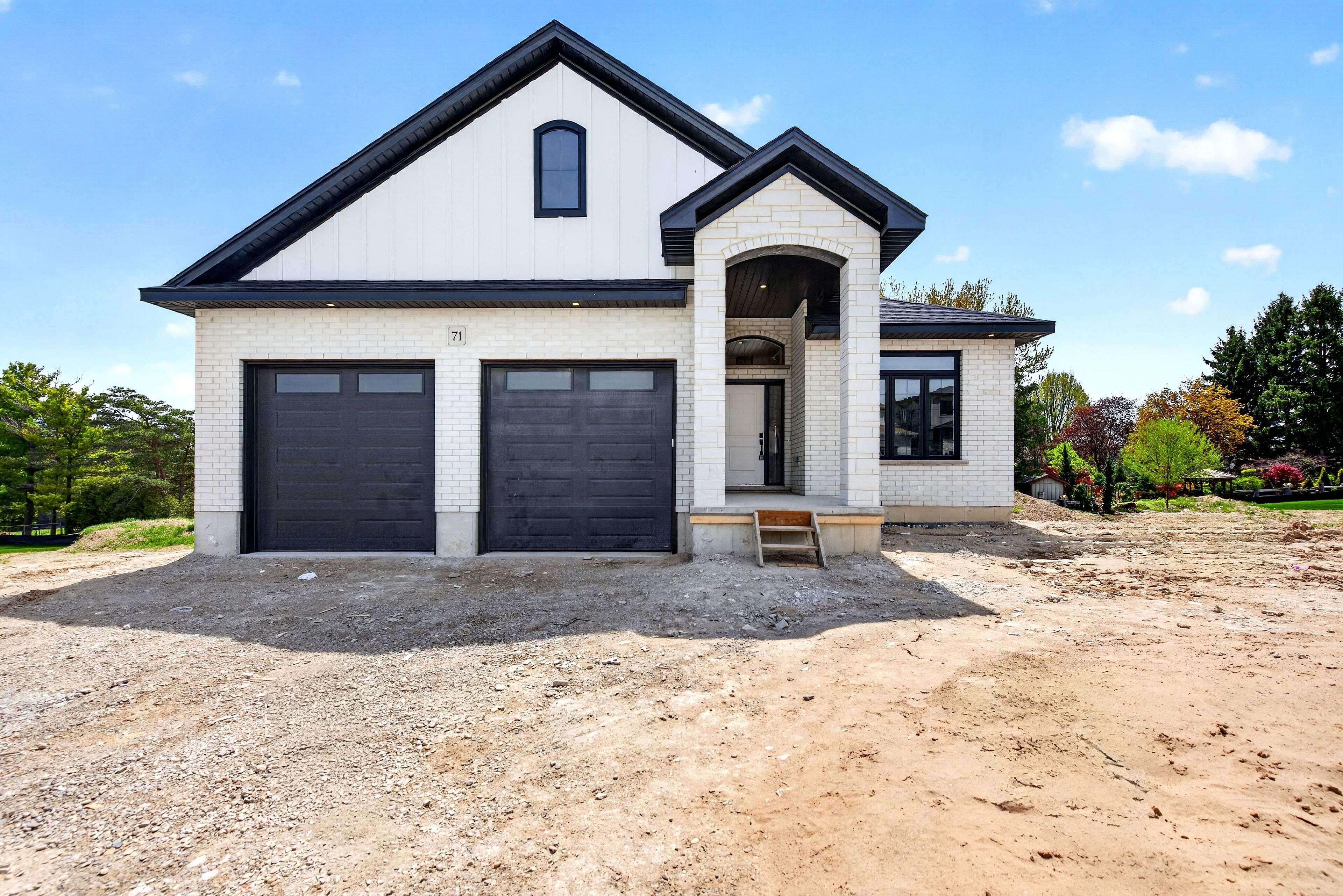 71 Basil CRES, Middlesex Centre, ON N0M 2A0