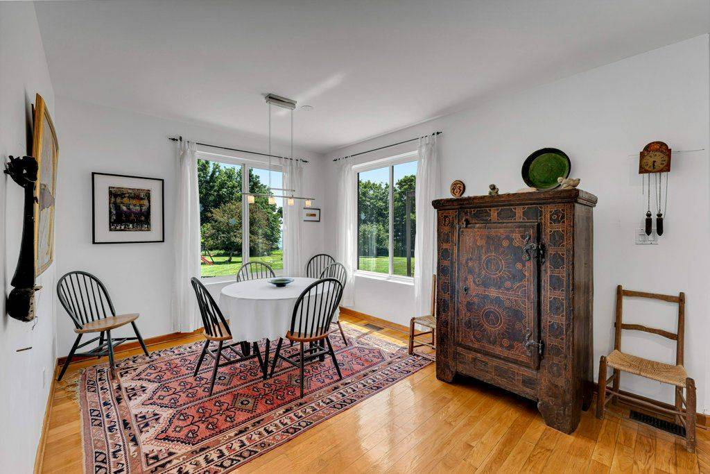 2576 Howe Island DR, Frontenac Islands, ON K7G 2V6