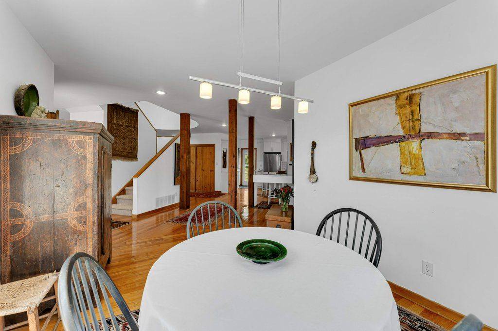2576 Howe Island DR, Frontenac Islands, ON K7G 2V6