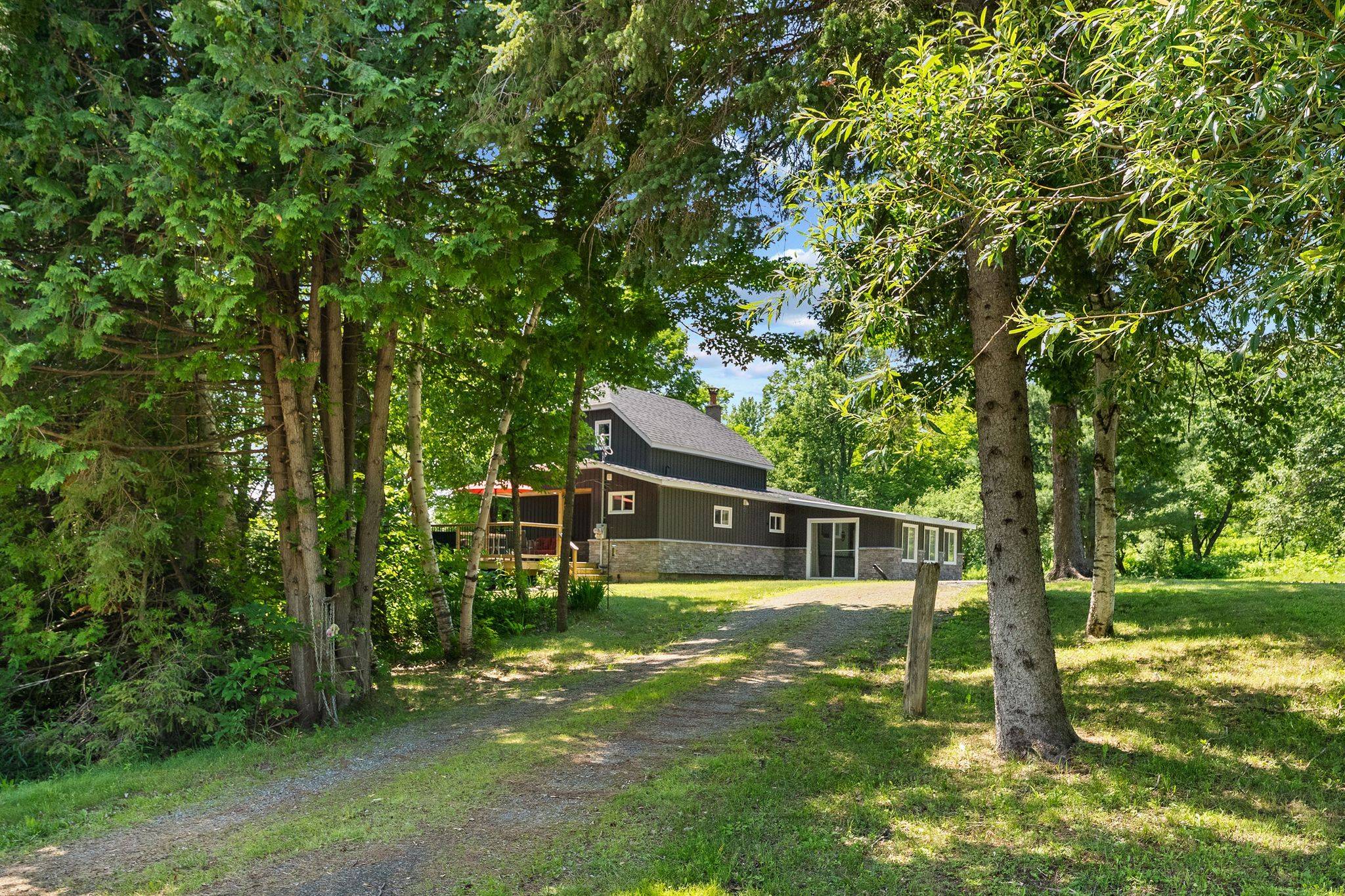 3432 Siberia RD, Hastings Highlands, ON K0J 1L0