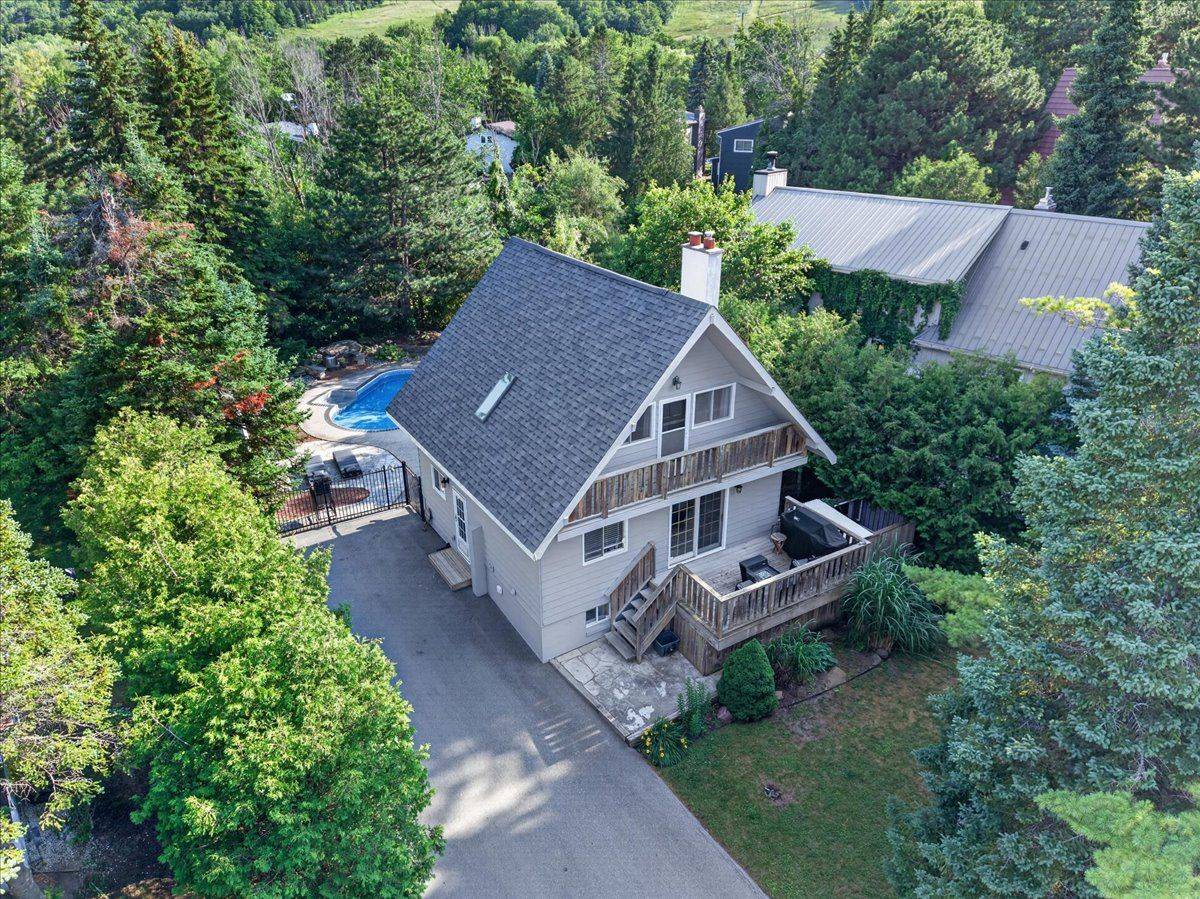 143 Campbell CRES, Blue Mountains, ON L9Y 0P9