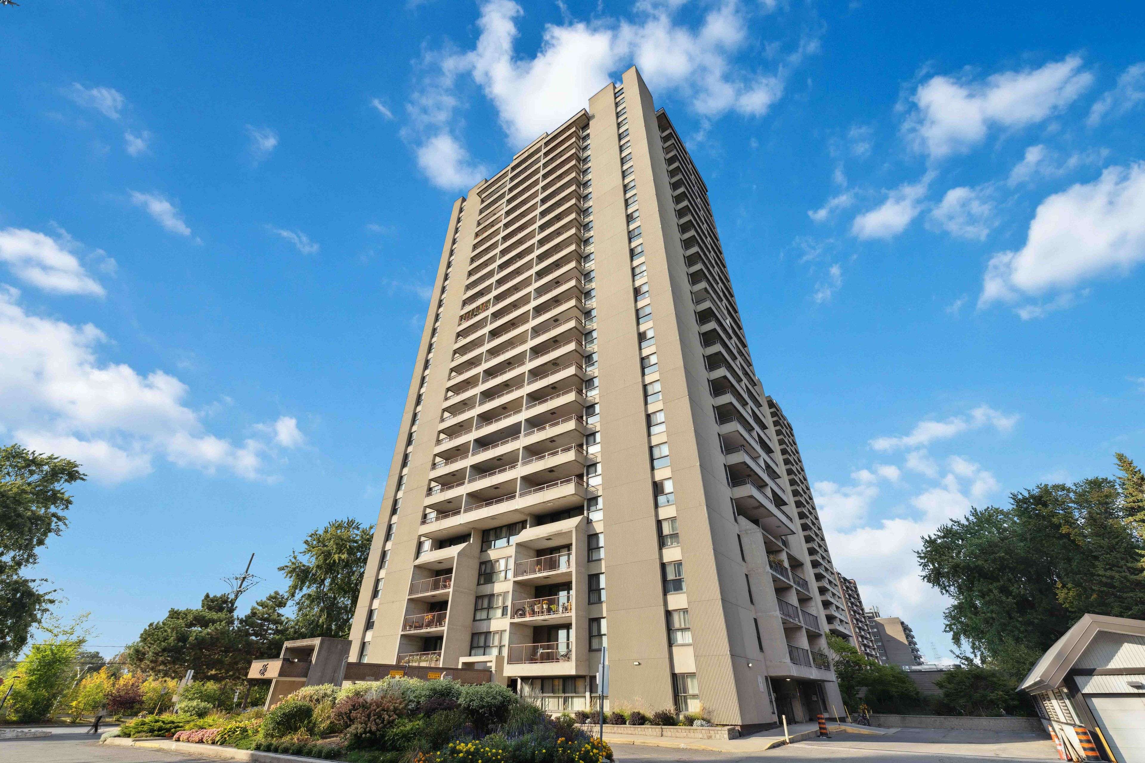 1785 Frobisher LN #703, Alta Vista And Area, ON K1G 3T7