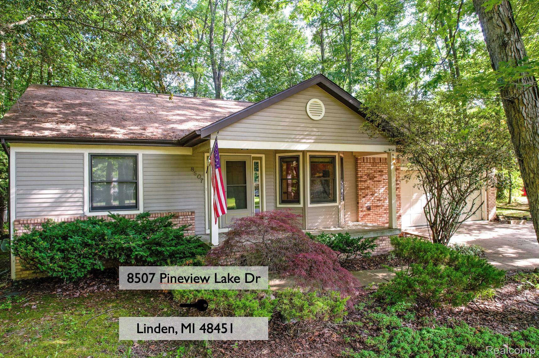 8507 Pineview Lake DR, Argentine Township, MI 48451