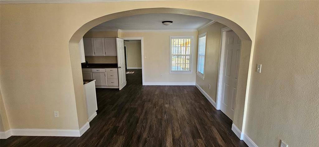 1007 Pleasant Drive, Dallas, TX 75217