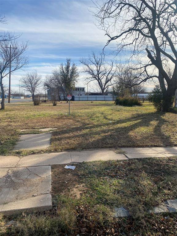 400 E Walnut, Coleman, TX 76834