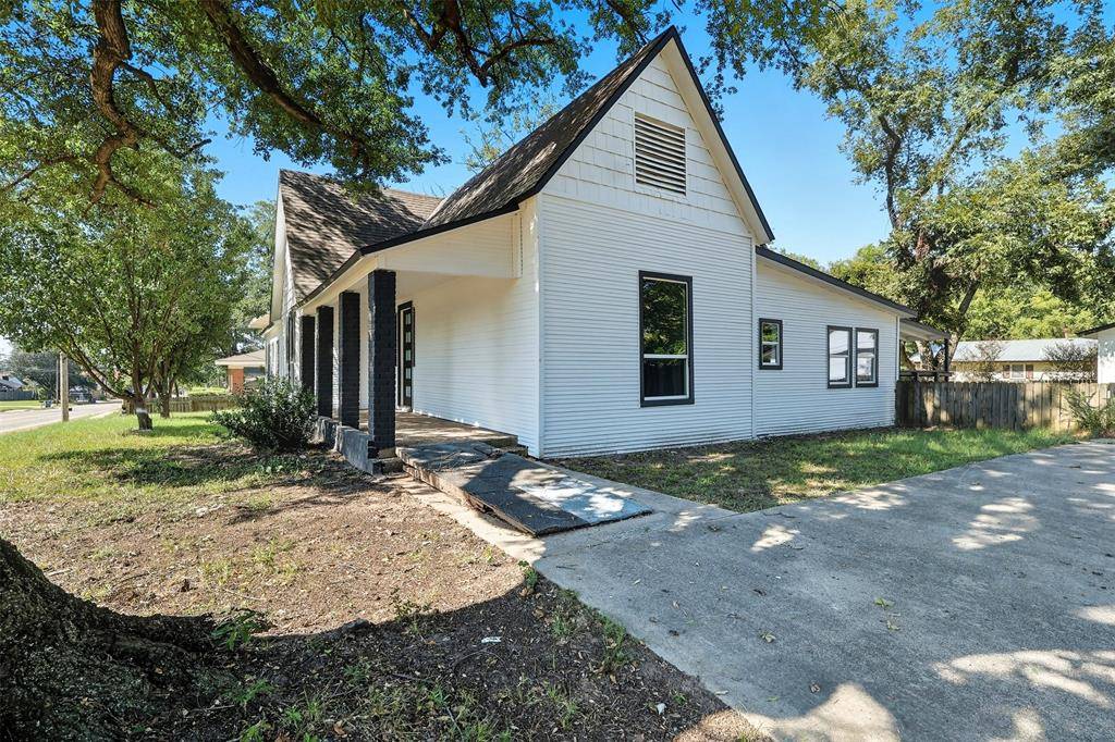 605 N Main Street, Winnsboro, TX 75494