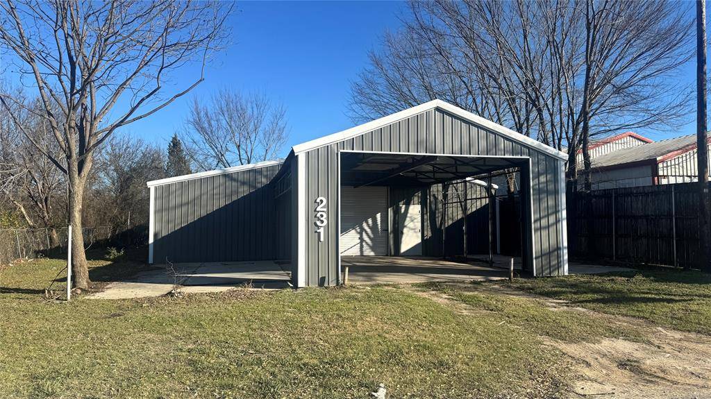 231 Ash Lane, Wills Point, TX 75169