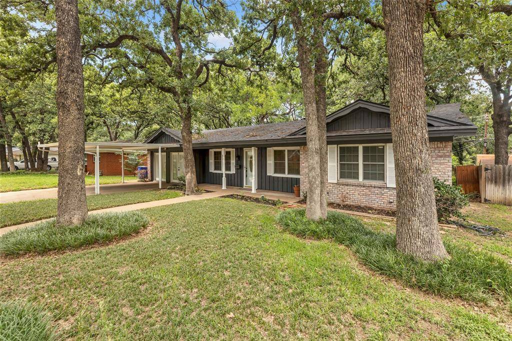 204 Juniper Street, Mansfield, TX 76063