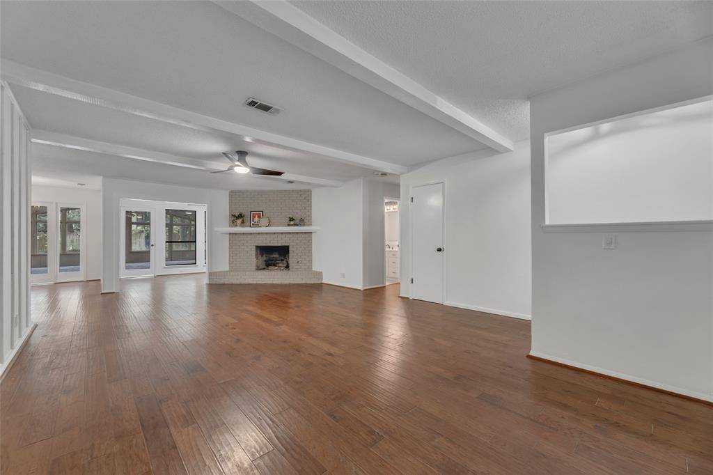 204 Juniper Street, Mansfield, TX 76063
