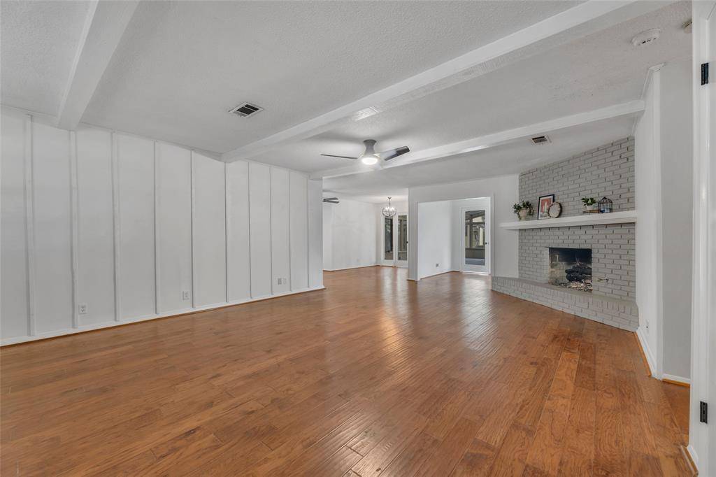 204 Juniper Street, Mansfield, TX 76063