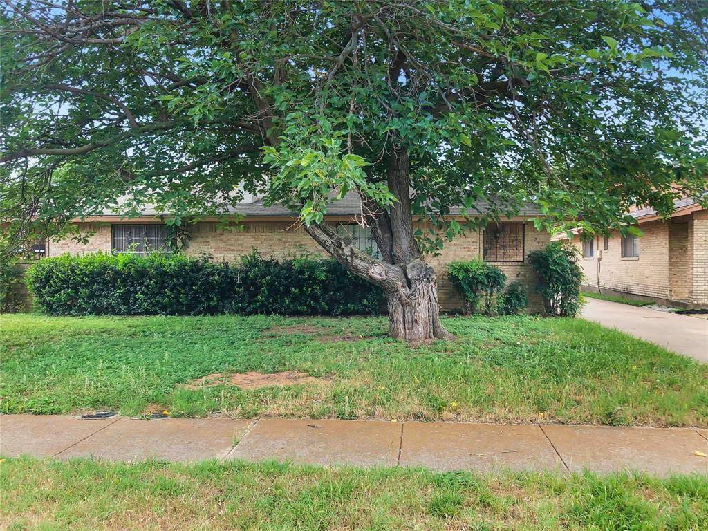 2410 Woodoak Court, Irving, TX 75060