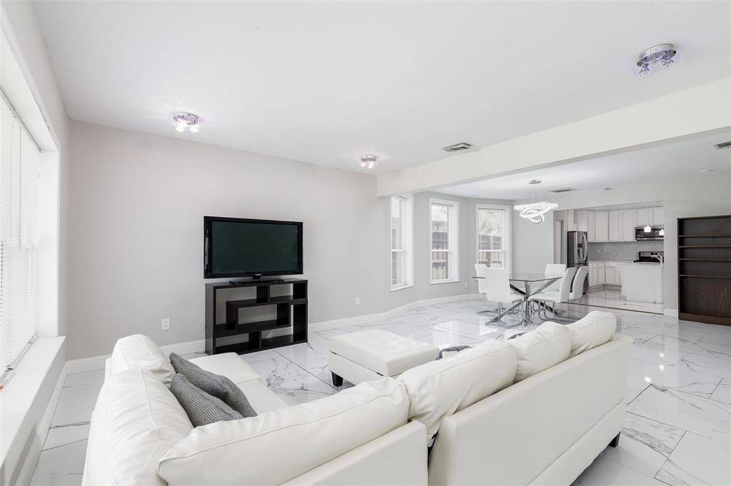5702 Ellsworth Avenue, Dallas, TX 75206