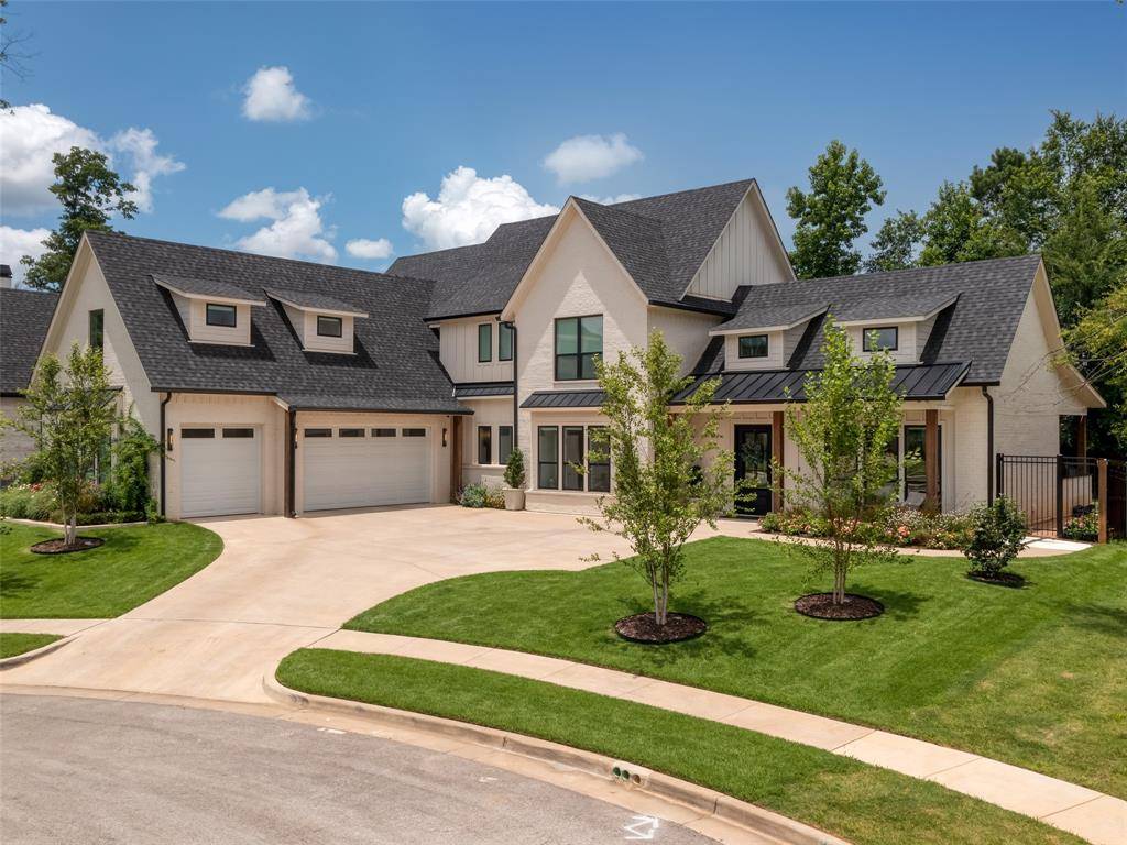 1555 Maple Circle, Tyler, TX 75703