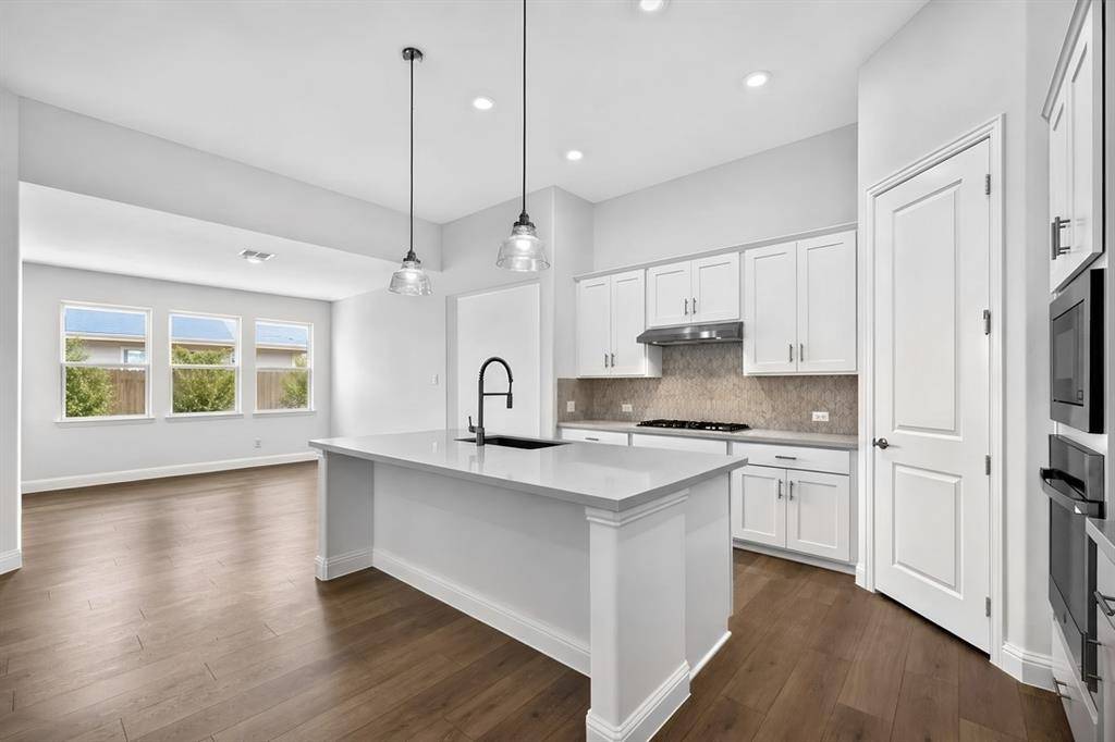 1724 Elderberry Lane, Celina, TX 75009
