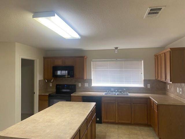3601 Lazy River Ranch Road, Fort Worth, TX 76262
