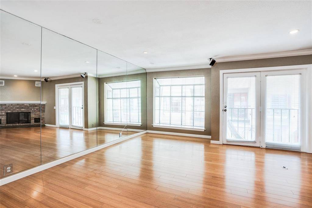 2020 N Garrett Avenue #107, Dallas, TX 75206