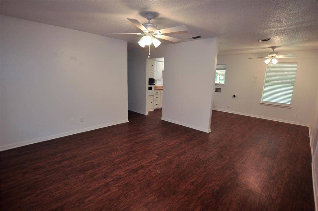 507 N Merrimac Street, Weatherford, TX 76086
