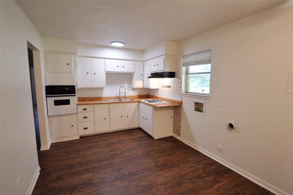507 N Merrimac Street, Weatherford, TX 76086