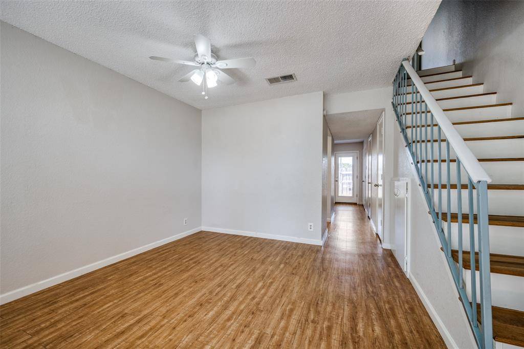 604 Meadow View Court #3, Denton, TX 76207