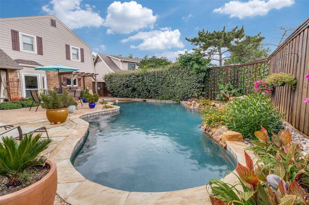 4323 Quail Hollow Road, Dallas, TX 75287