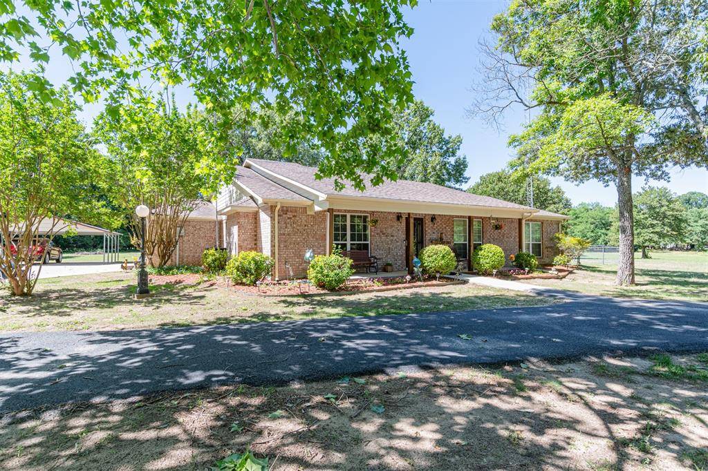 420 Rs County Road 3210, Emory, TX 75440