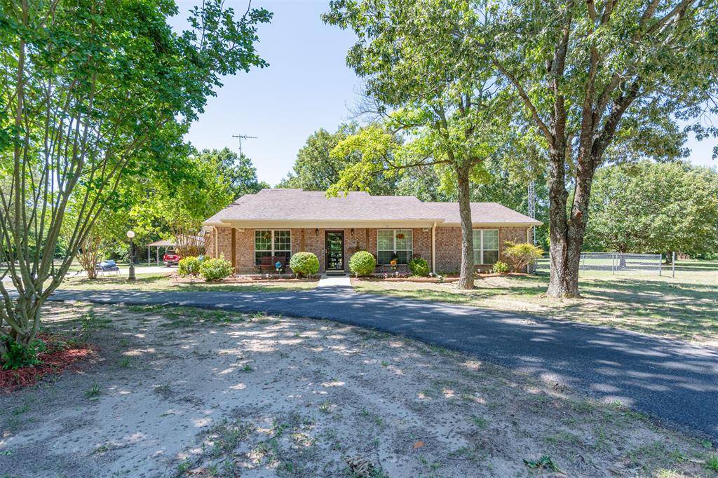 420 Rs County Road 3210, Emory, TX 75440