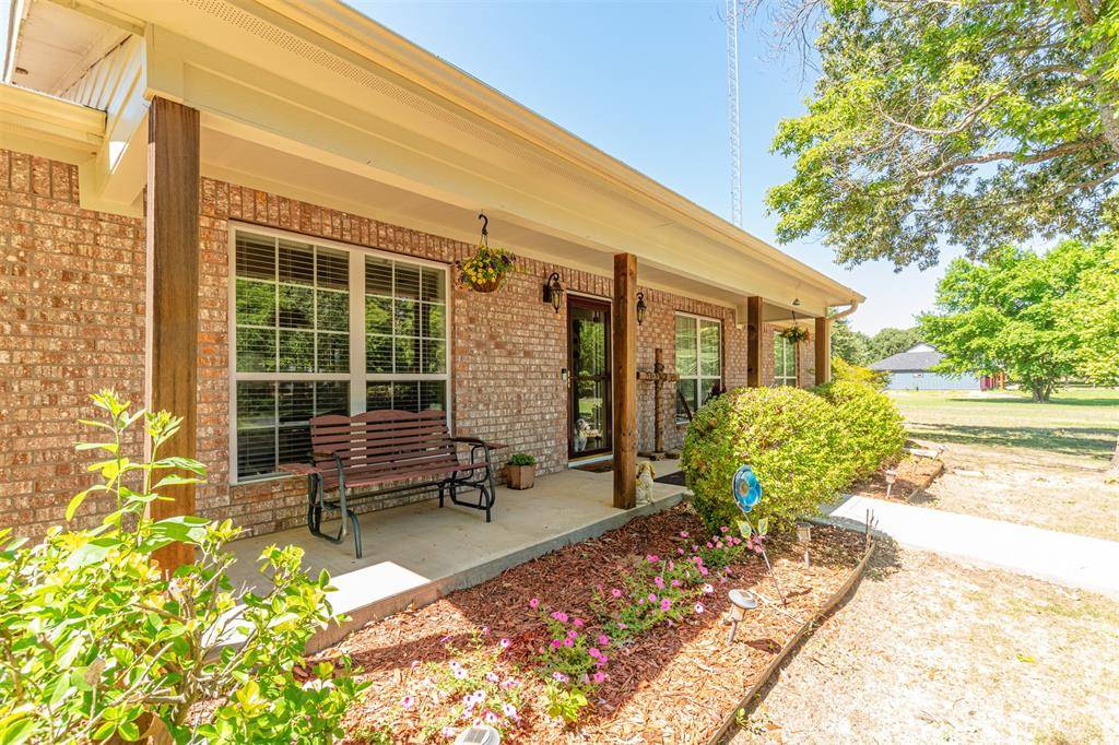 420 Rs County Road 3210, Emory, TX 75440