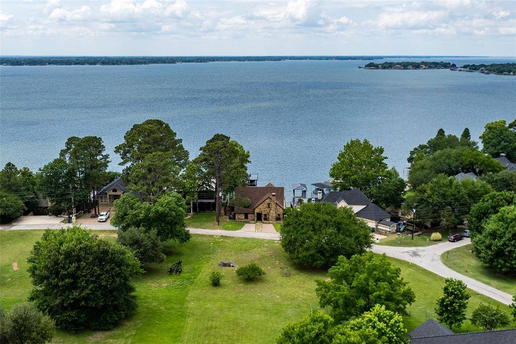 143 Shoreline Drive, Star Harbor, TX 75148