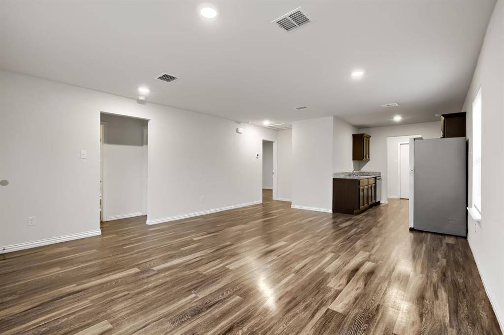 700 E Pecan Avenue, Waco, TX 76704