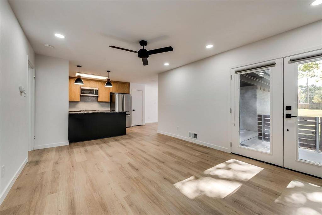 7530 Brentcove Circle, Dallas, TX 75214