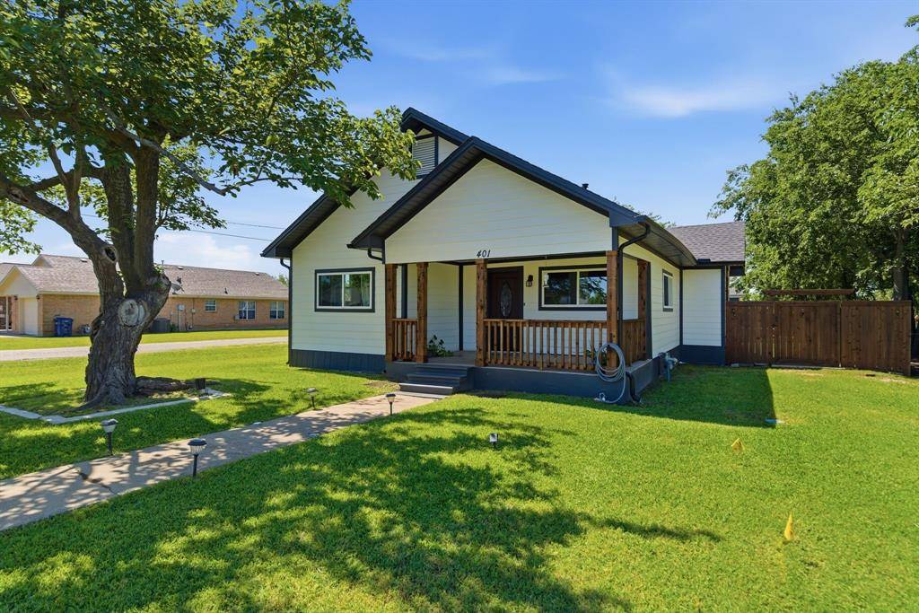 401 W Mesquite Street, Gunter, TX 75058