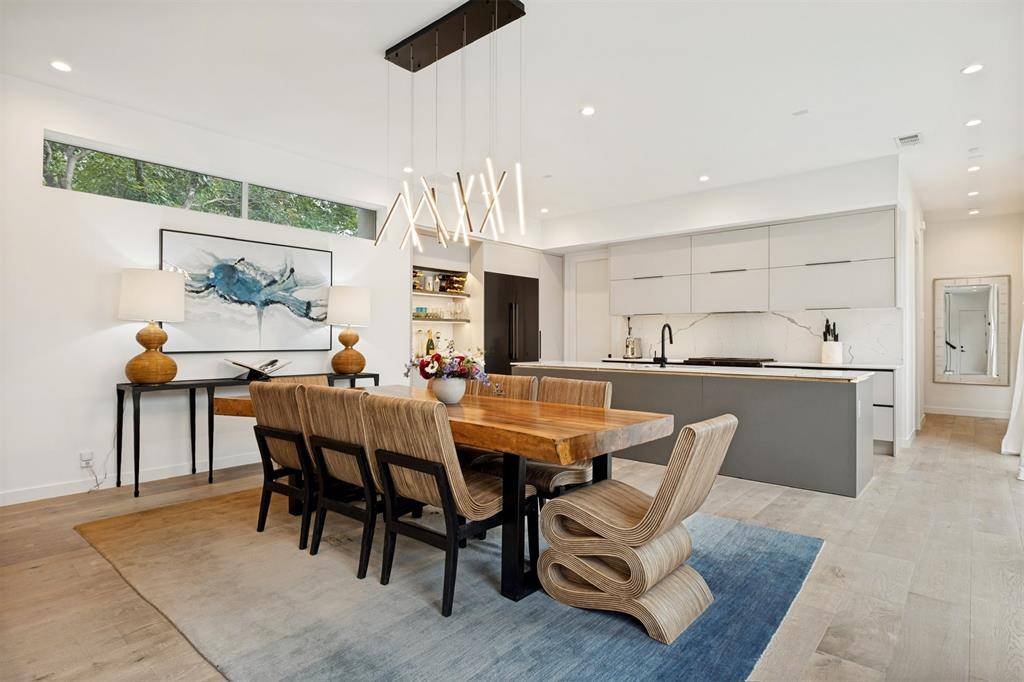 4347 Bonham Street, Dallas, TX 75229