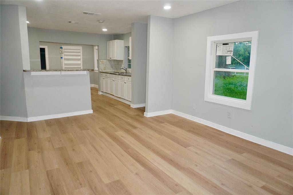 1406 Galloway Avenue, Dallas, TX 75216