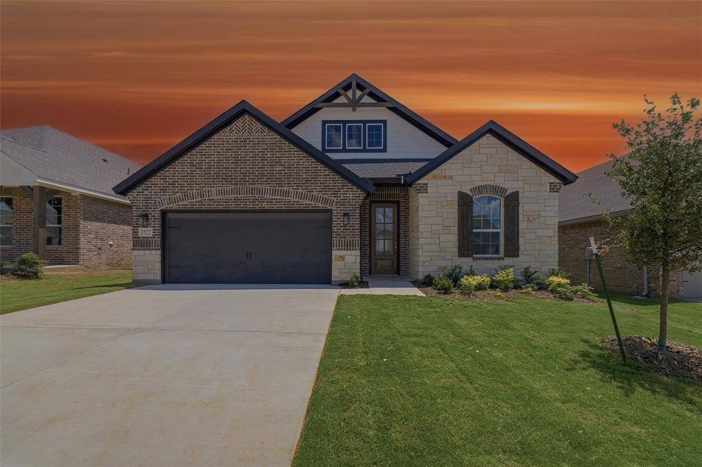 3522 Helena Street, Gainesville, TX 76240
