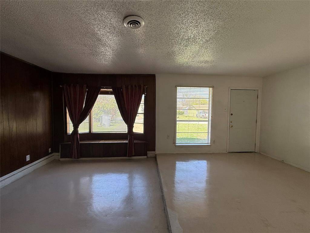 3716 Olney Court, Dallas, TX 75241