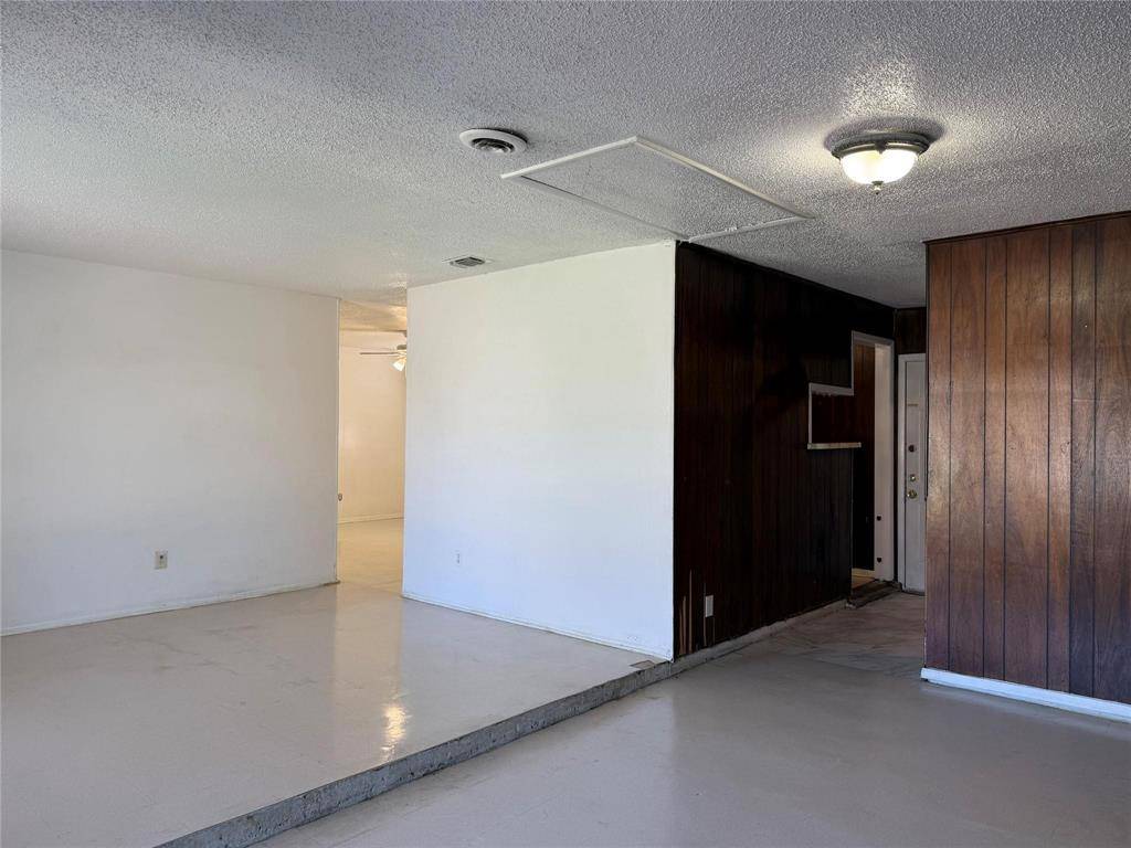 3716 Olney Court, Dallas, TX 75241