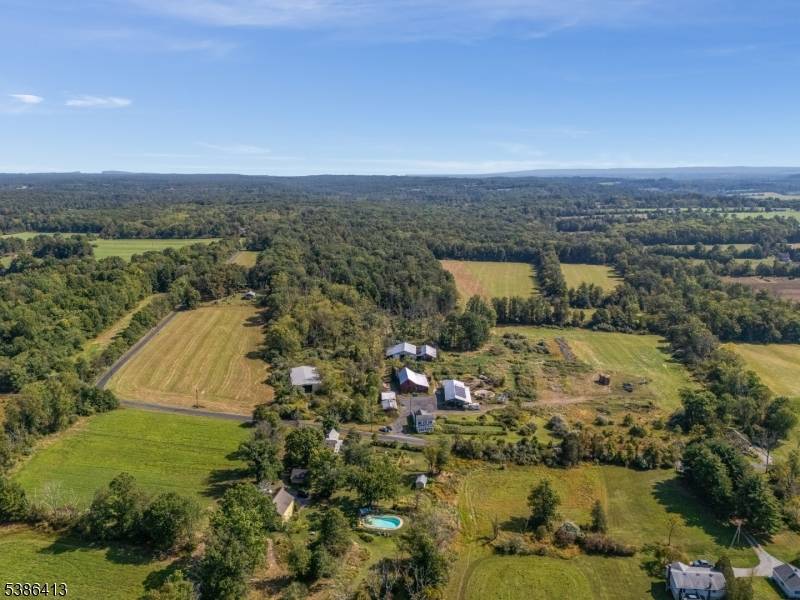 16 Hewitt Rd, Delaware Twp., NJ 08559