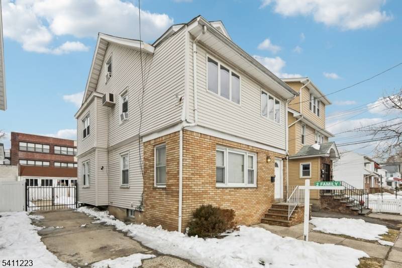 211 Newark Ave, Bloomfield Twp., NJ 07003